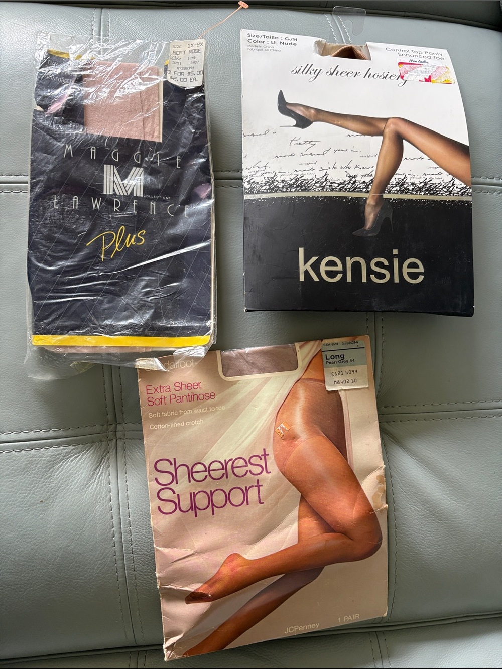 Kensie Silky Sheer Hosiery in Black